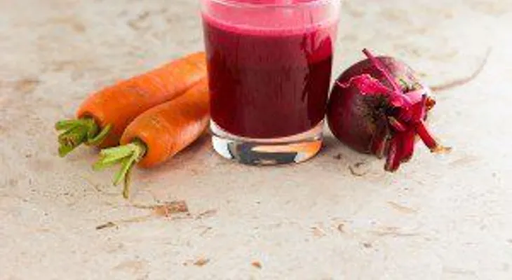 9 días: Zumo de remolacha y zanahoria para la anemia
