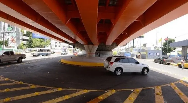 Obras Públicas concluye construcción retornos Leopoldo Navarro- 27 Febrero