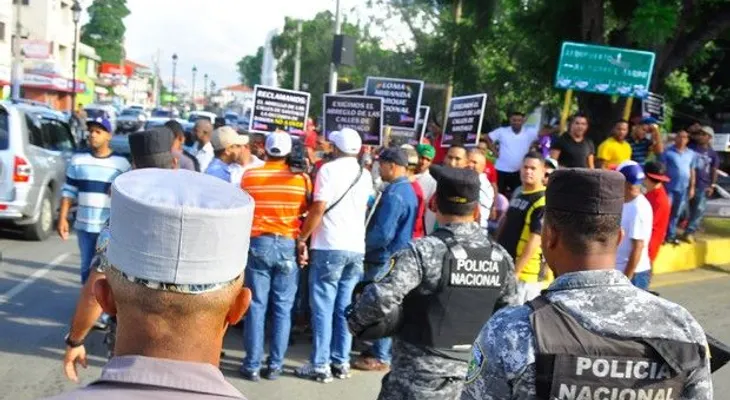 Protestan por el deterioro de varias calles