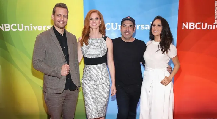 Actores de "Suits" llegan a Londres antes de la ceremonia de Meghan Markle y el príncipe Enrique
