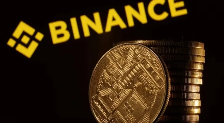 Binance investiga presunto hackeo de hasta USD 5.000 millones; suspende retiros y bitcoin cae