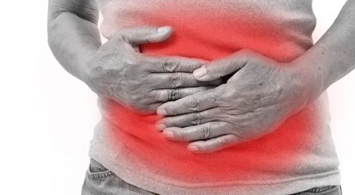 Síntomas hernia de hiato: ardor estomacal, dolor, afonía?