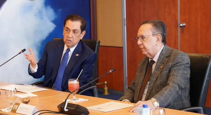 Valdez Albizu destaca estabilidad de precios y expectativas favorables para economía dominicana