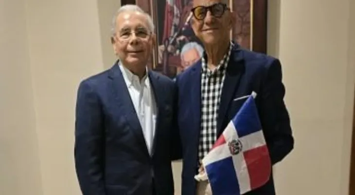 Danilo Medina recibe a Luis De León y analizan perspectivas del PLD para 2028