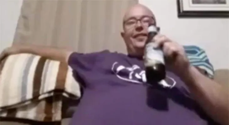 Modalidad de suicidio por Facebook Live: Ahora lo hace James M. Jaeffey