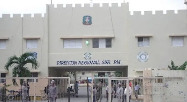 Apresan 36 haitianos escondidos en un hotel