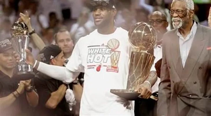 Lebrón guía al Heat a su segundo título seguido