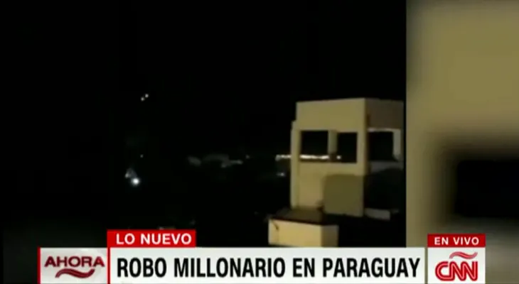 Explosiones, tiroteo y persecución en asalto de película en Paraguay