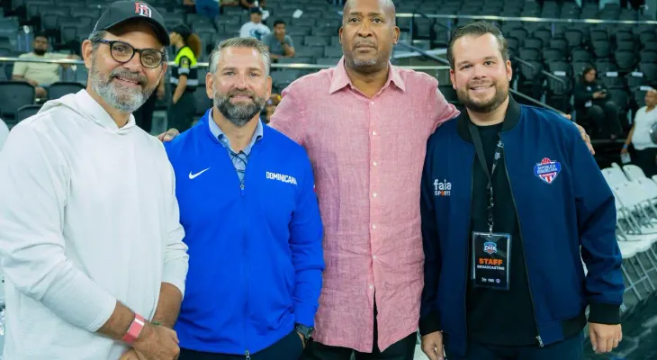Vicepresidente ejecutivo de los Knicks visita RD y presenció victoria de la selección ante Chile