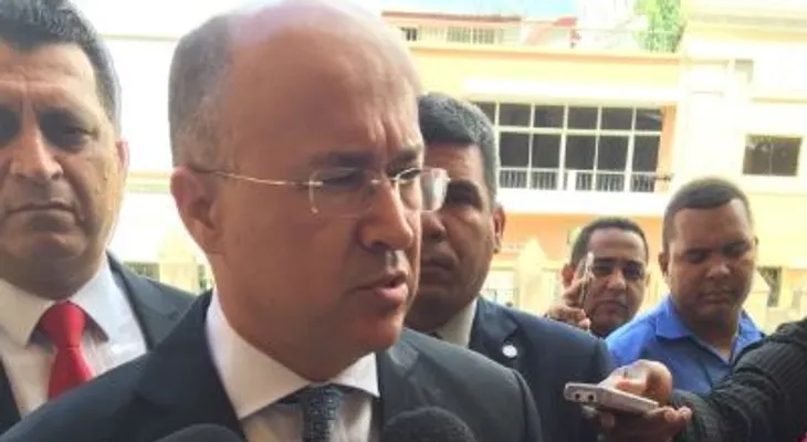 Procurador lamenta muerte de niña a manos de tres menores