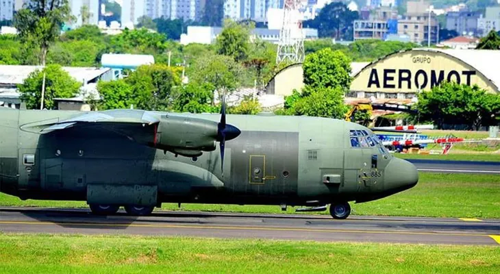 El Ministerio de Defensa detectó otros dos vuelos militares desde Malvinas hacia Brasil