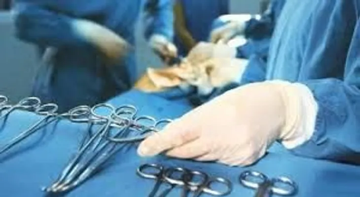 Nueva York advierte afectados por cirugías en RD llamar un médico "de forma inmediata"