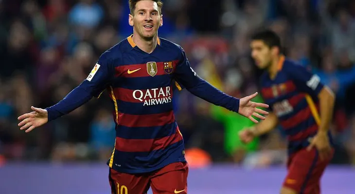 ¿Tienes 10 millones de seguidores en Instagram? Avísale a Messi para que te mande su camiseta