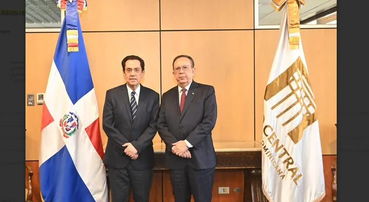 Valdez Albizu recibió la visita embajador Tony Raful y estudiantes meritorios de origen dominicano en España