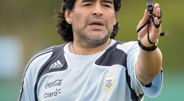 Maradona se niega a pagar supuesta deuda tributaria de más de 40 millones de euros en Italia