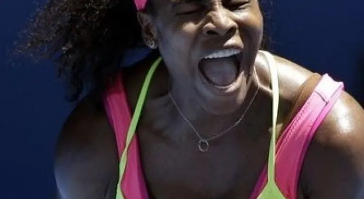 Djokovic y las hermanas Williams avanzan en Australia 