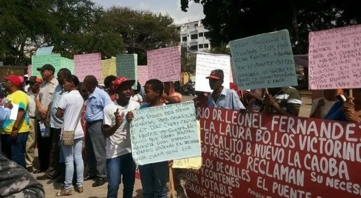 Barrios del sector la Lechería piden al Gobierno parar desalojos
