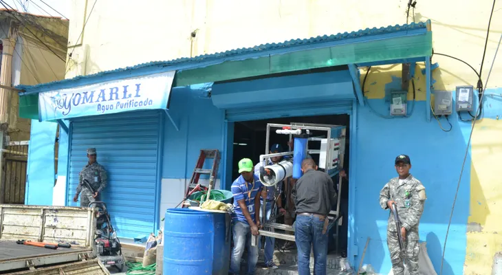 Ministerio de Salud Público cierra e incauta equipos planta de agua