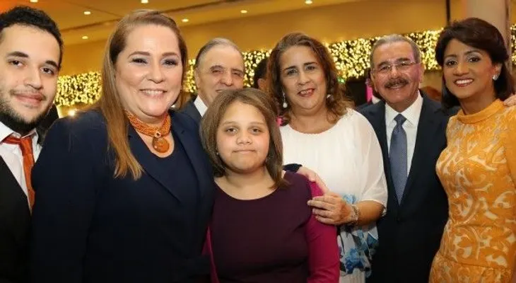 Pareja presidencial encabeza Encuentro Familiar