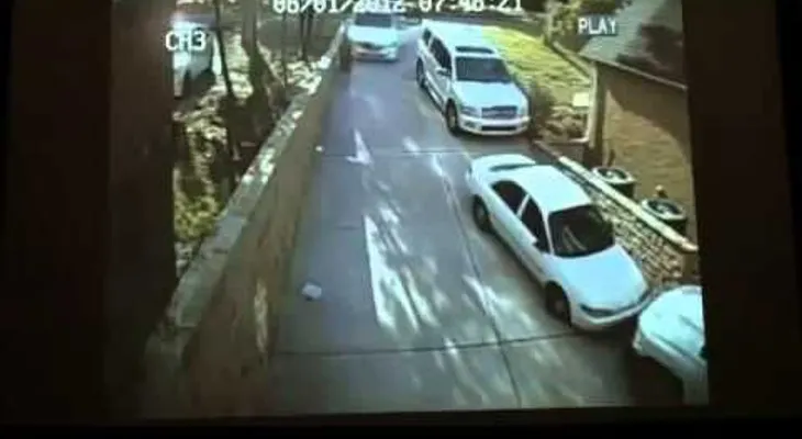  Video fuerte: Mujer es atropellada por su propio vehiculo