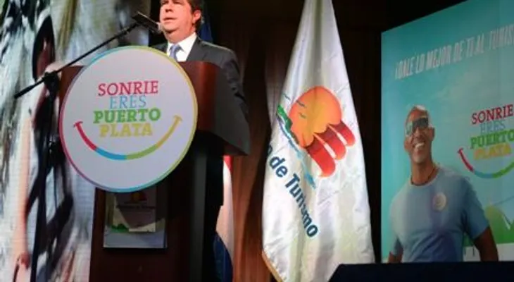 Ministro de Turismo anuncia construcción carretera Navarrete-Puerto Plata