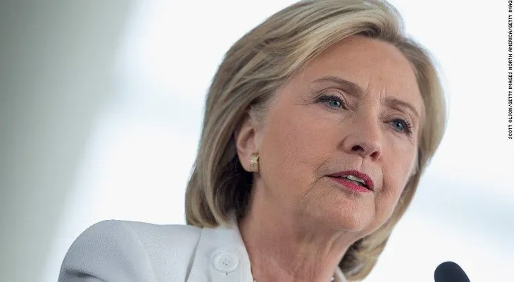 'Lo siento': Hillary Clinton se disculpa por el 'error' de usar correo privado