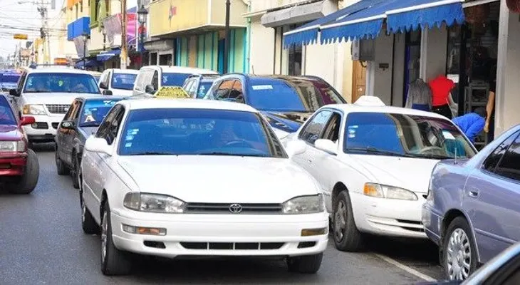 Comerciantes piden regular el tránsito