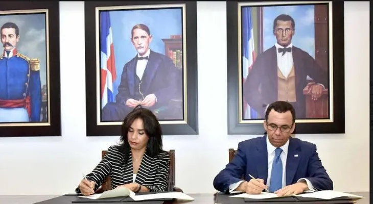 Impartirán Educación vial en las escuelas; ministro Andrés Navarro firma acuerdo con el Intrant