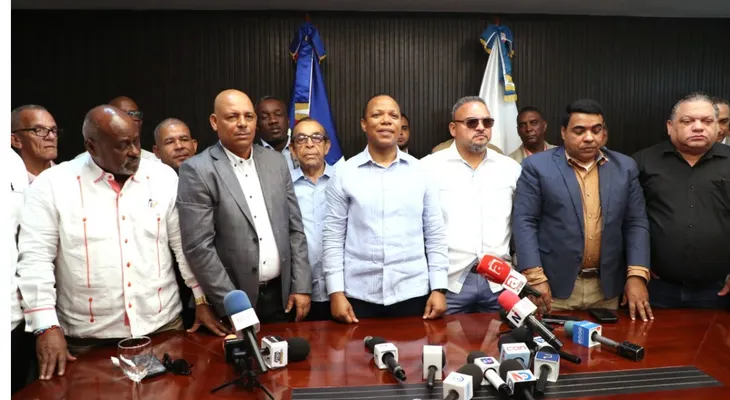 Transportistas respaldan al Intrant y descartan alza del pasaje