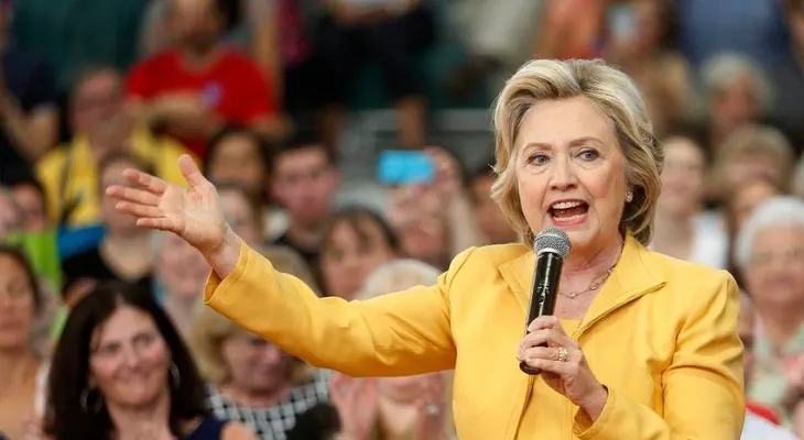Hillary Clinton solicitará revocar embargo con Cuba 