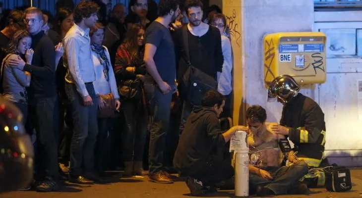 Nuevo VIDEO muestra sangriento momento del ataque al teatro Bataclan