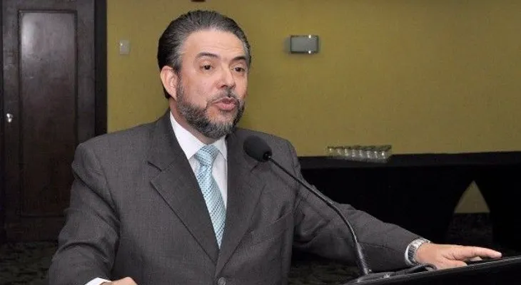Alianza País deposita instancia ante JCE que pide conteo manual de los votos