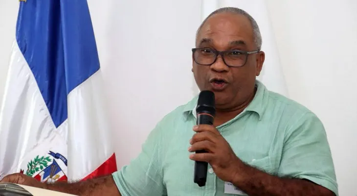 Piden a Abinader cumplir compromisos asumidos con periodistas