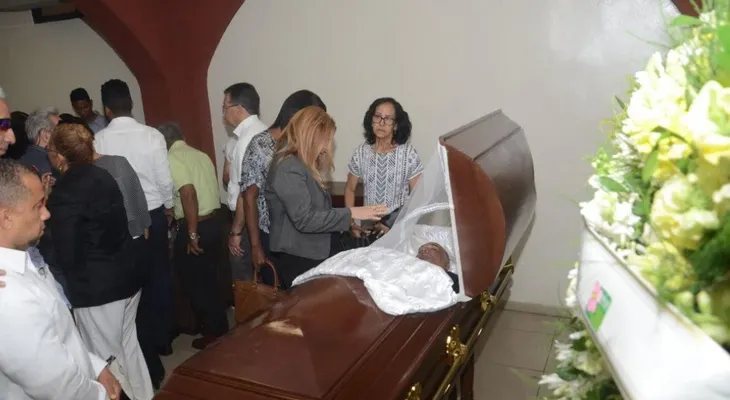 Gran pesar en sepelio de Jhonny Pérez, presidente de la junta de vecinos de Gascue 