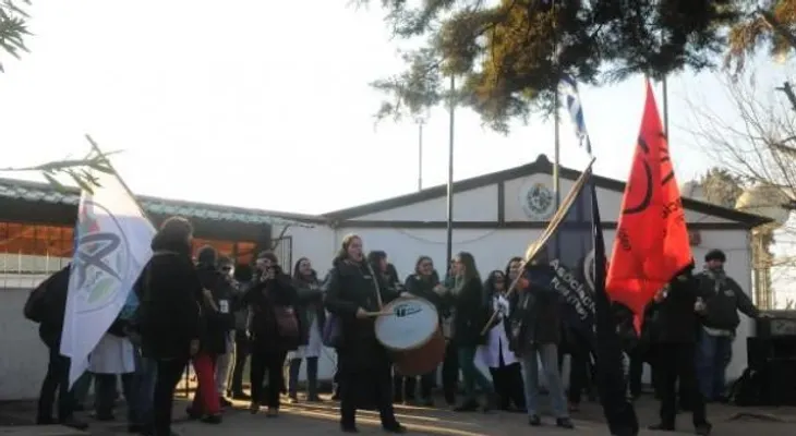 Estudiantes de escuelas públicas siguen de vacaciones