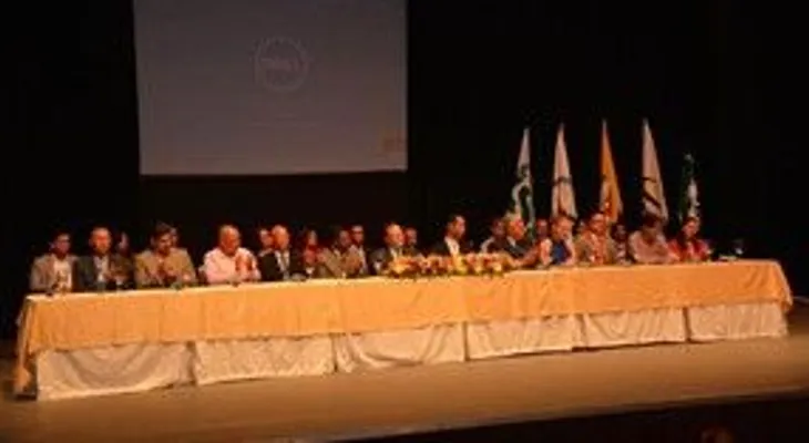 Instituciones se unen para proyecto "Santiago Emprende"