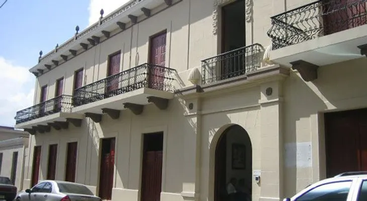 La Policía hiere presunto ladrón en Arquidiócesis de Santiago