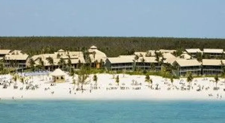 Viva Wyndham Resorts anuncia reapertura del remodelado Fortuna Beach