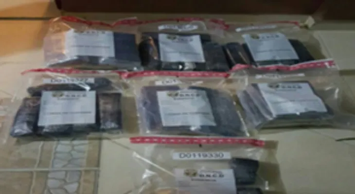 Apresan tres tenían 192 bolsas de drogas en sus  estómagos