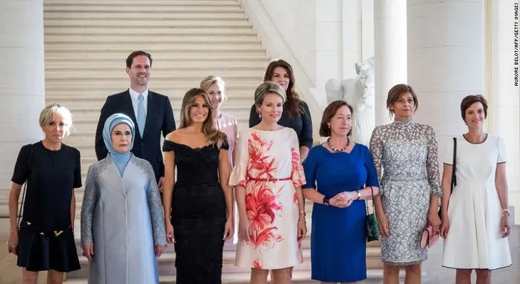 La razón por la que esta foto de parejas de líderes mundiales llama tanto la atención