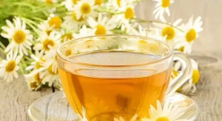 Razones para decirle sí al té de manzanilla