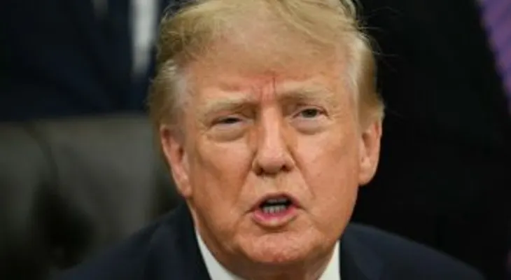 Trump responde a las burlas de Obama a cinco días de las elecciones