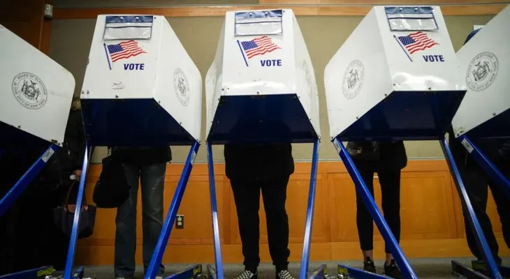 Trump vota anticipado en Florida y viaja a Georgia; Obama arremete contra Ramaswamy en Ohio