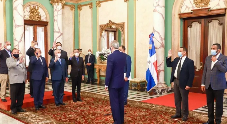 Presidente Abinader califica de actitud patriótica la recuperación de los terrenos del Estado
