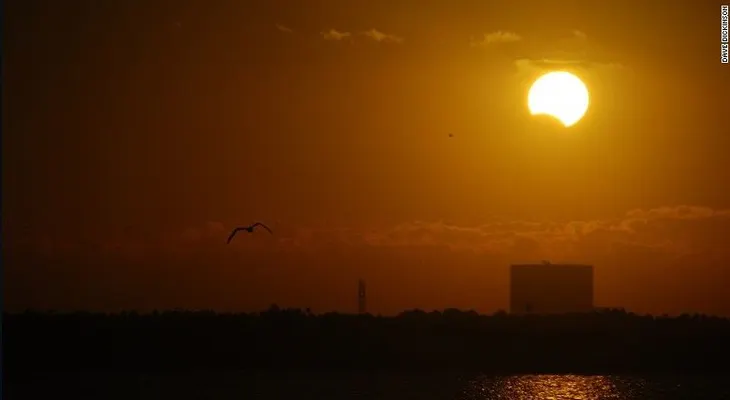 El eterno misterio del eclipse solar total: de la mística a la geometría