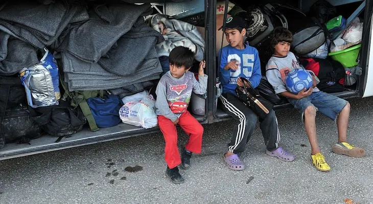 Grecia inicia el traslado de los refugiados en el campamento de Idomeni