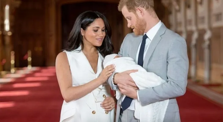 Meghan Markle y el príncipe Harry comparten una nueva foto de Archie para celebrar el Día de la Madre