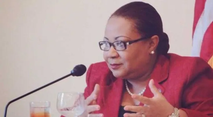 Haití nombra primera ministra interina 