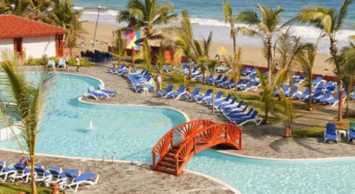 Reconocen calidad de servicios  del hotel Viva Wyndham Tangerine