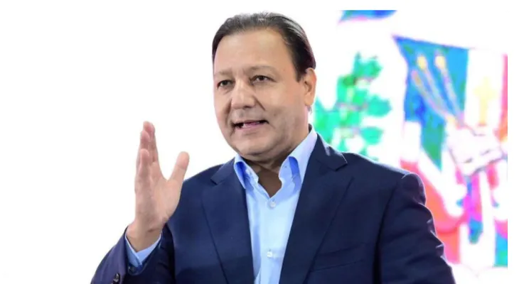 Abel Martínez deja consulta del PLD